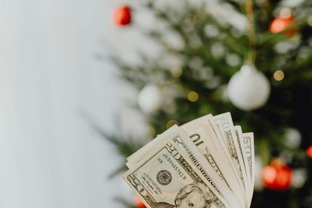 Costly holiday travel money mistakes