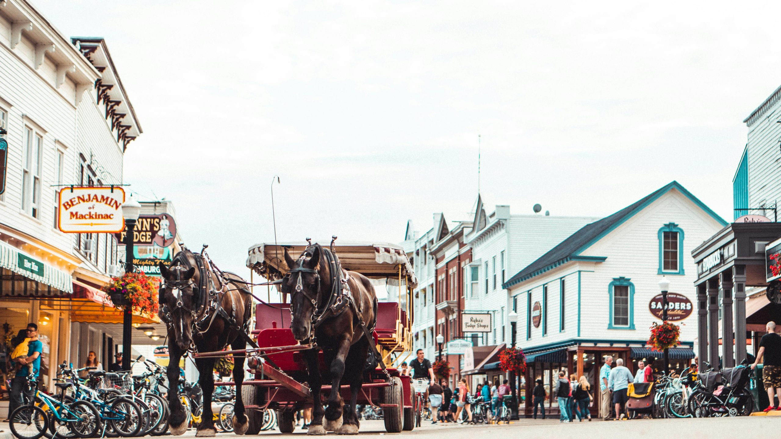 Mackinac Island weekend getaways for couples