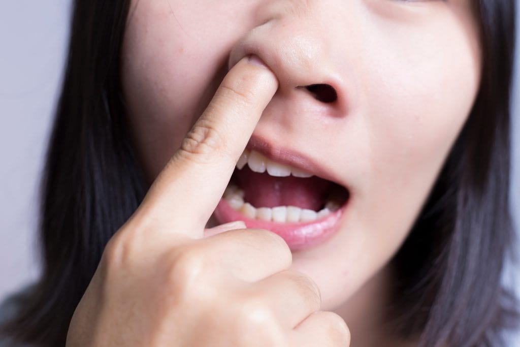 disgusting habits that turn off your partner